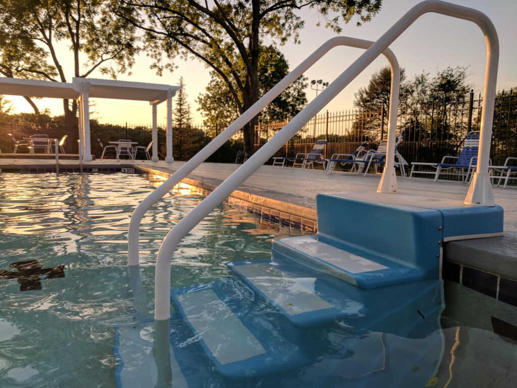 The Best Cities in Florida for Starting a Pool Service Business