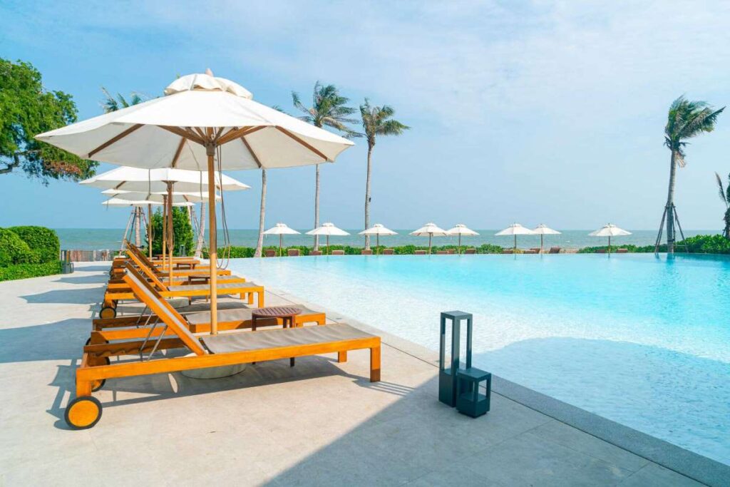 Benefits of Buying Pool Routes vs. Starting from Scratch